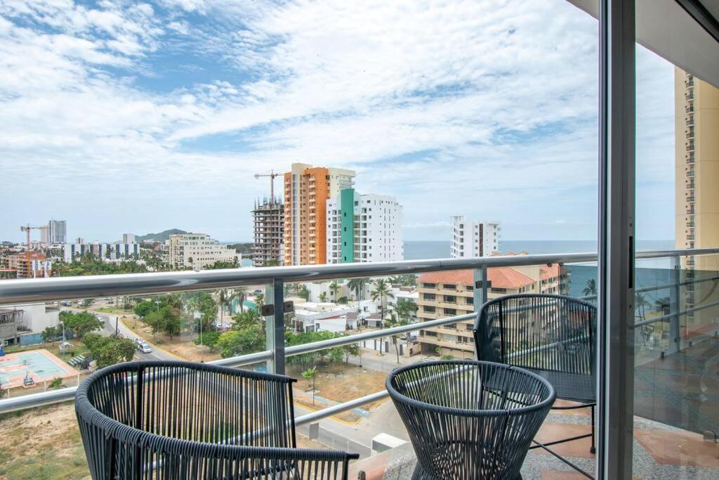 Lujo En Alturas Dpto En Zona Tranquila Apartamento